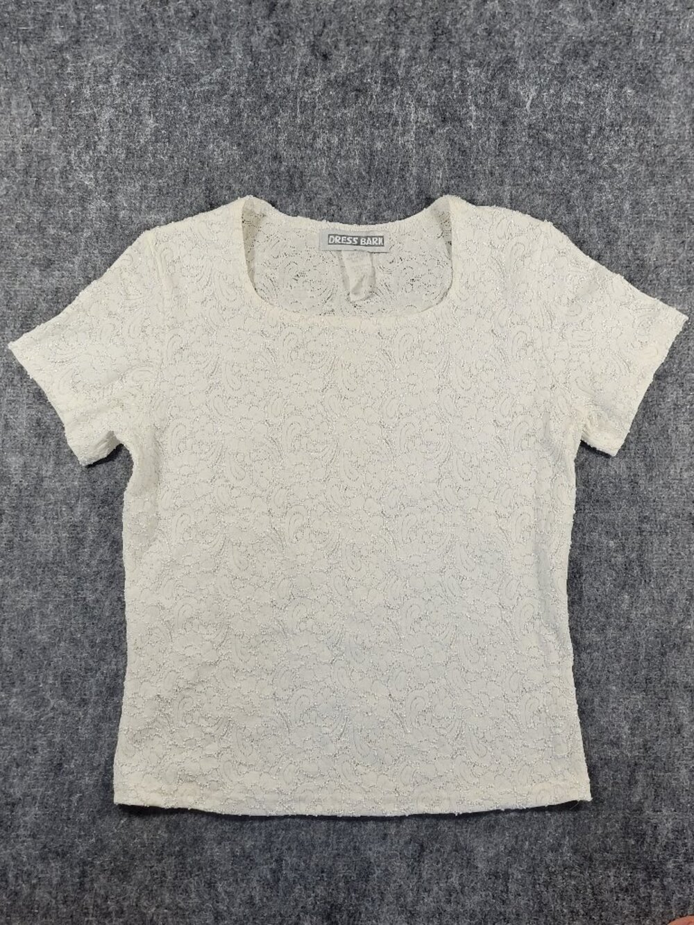 Vintage Dress Barn White Floral Paisley Short Sleeve Scoop Neckline Top.